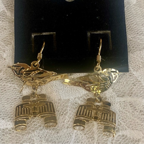 Gold Bird Watching Earrings Lightweight Stamped Birds Binoculars Unique Jewelry - Picture 1 of 4